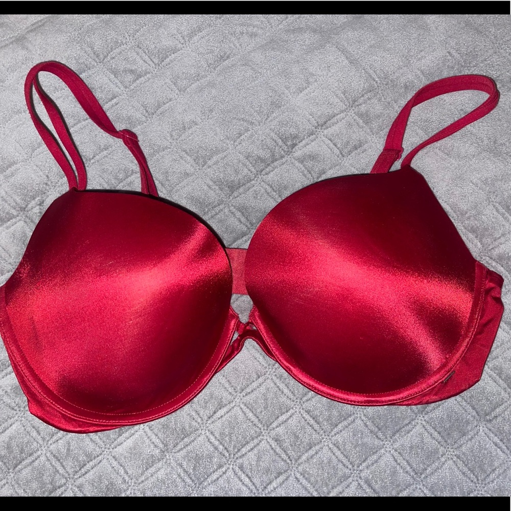 Victoria Secret Very Sexy Push Up Bra 38D